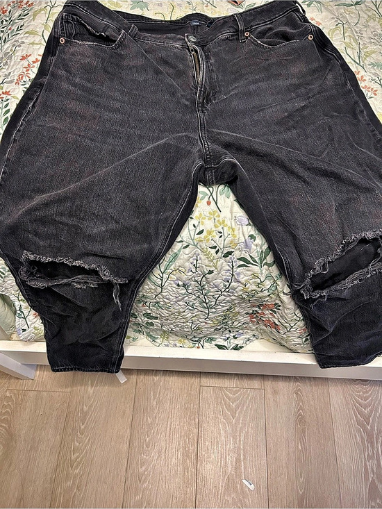 American Eagle Outfitters Denim - American Eagle Women's Black Distressed Skinny Jeans Waist 20